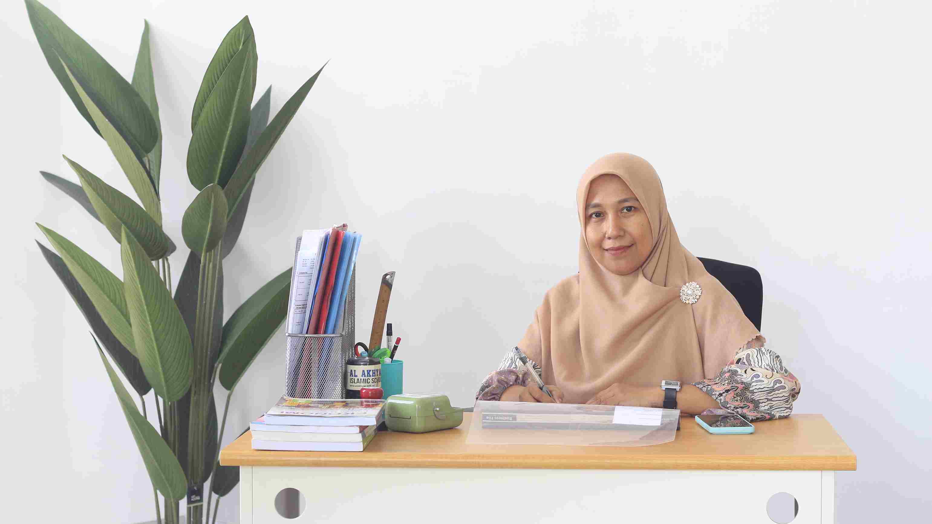 Pragawati, S. Pd., Gr.